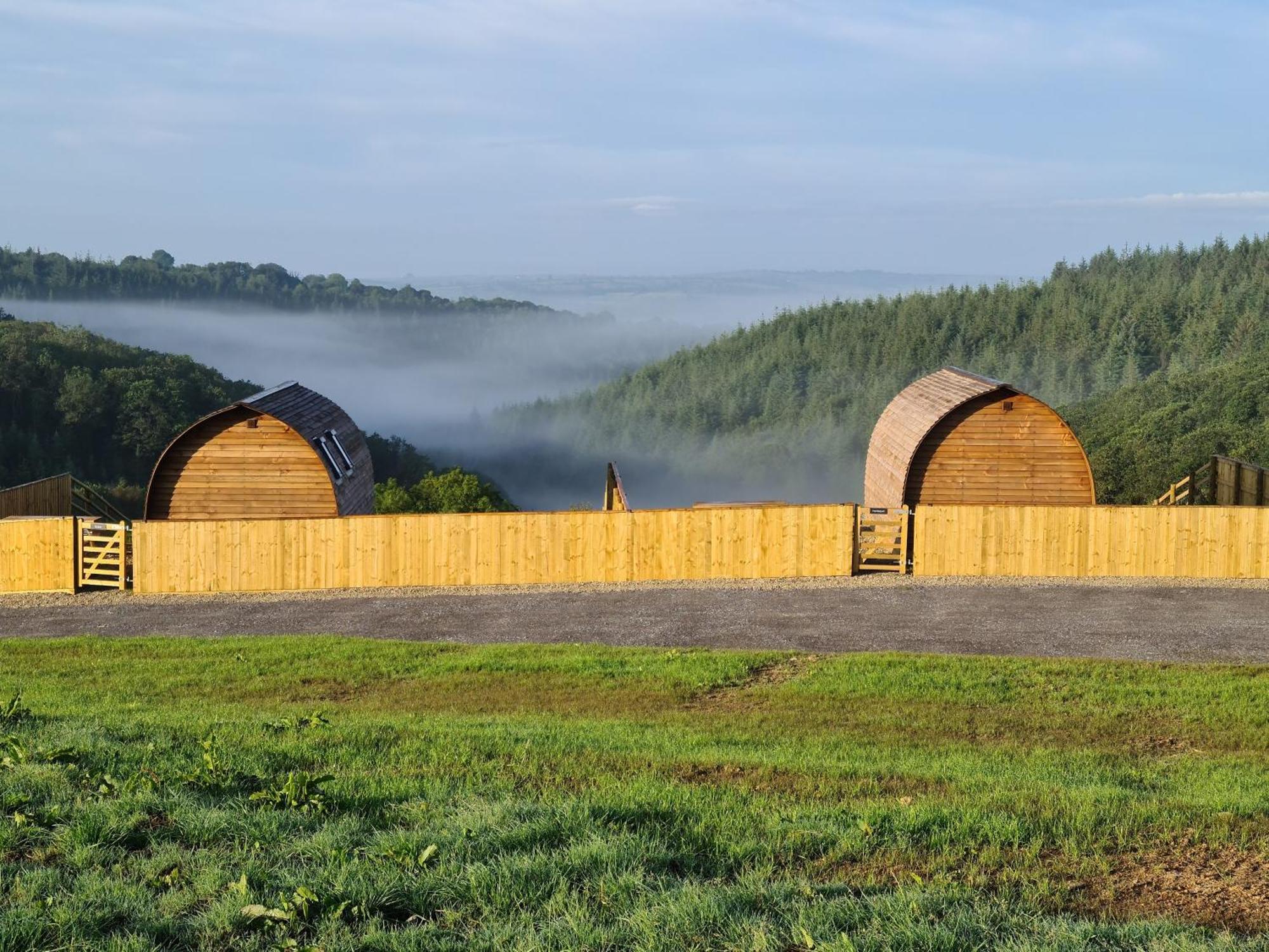 Rivendell Farm By Wigwam Holidays Carmarthen Exteriér fotografie